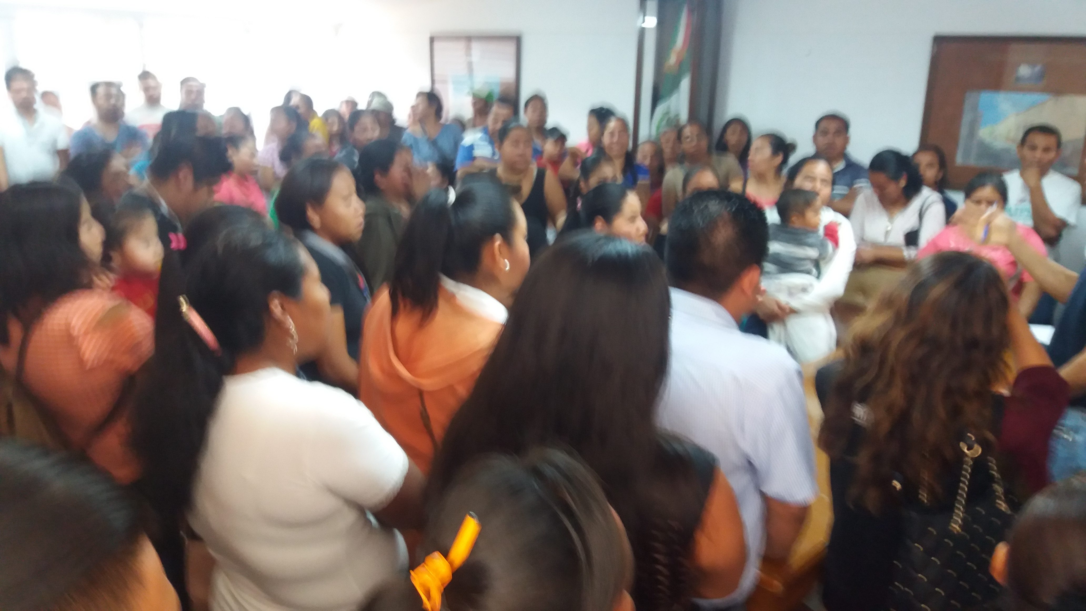 Exigen terminar techumbre de jardín de niños en Tetelcingo