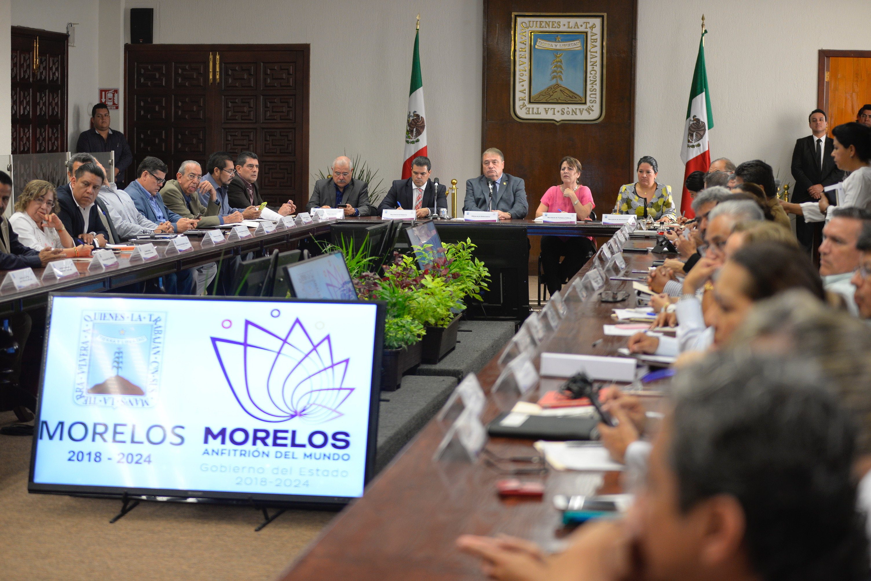 Primera reunión del gabinete de Cuauhtémoc Blanco