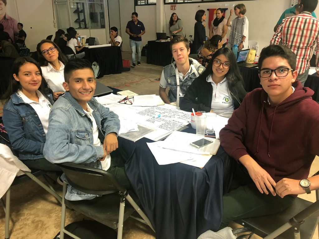 Ganan alumnos del Cobaem JA Social Challenge 2018
