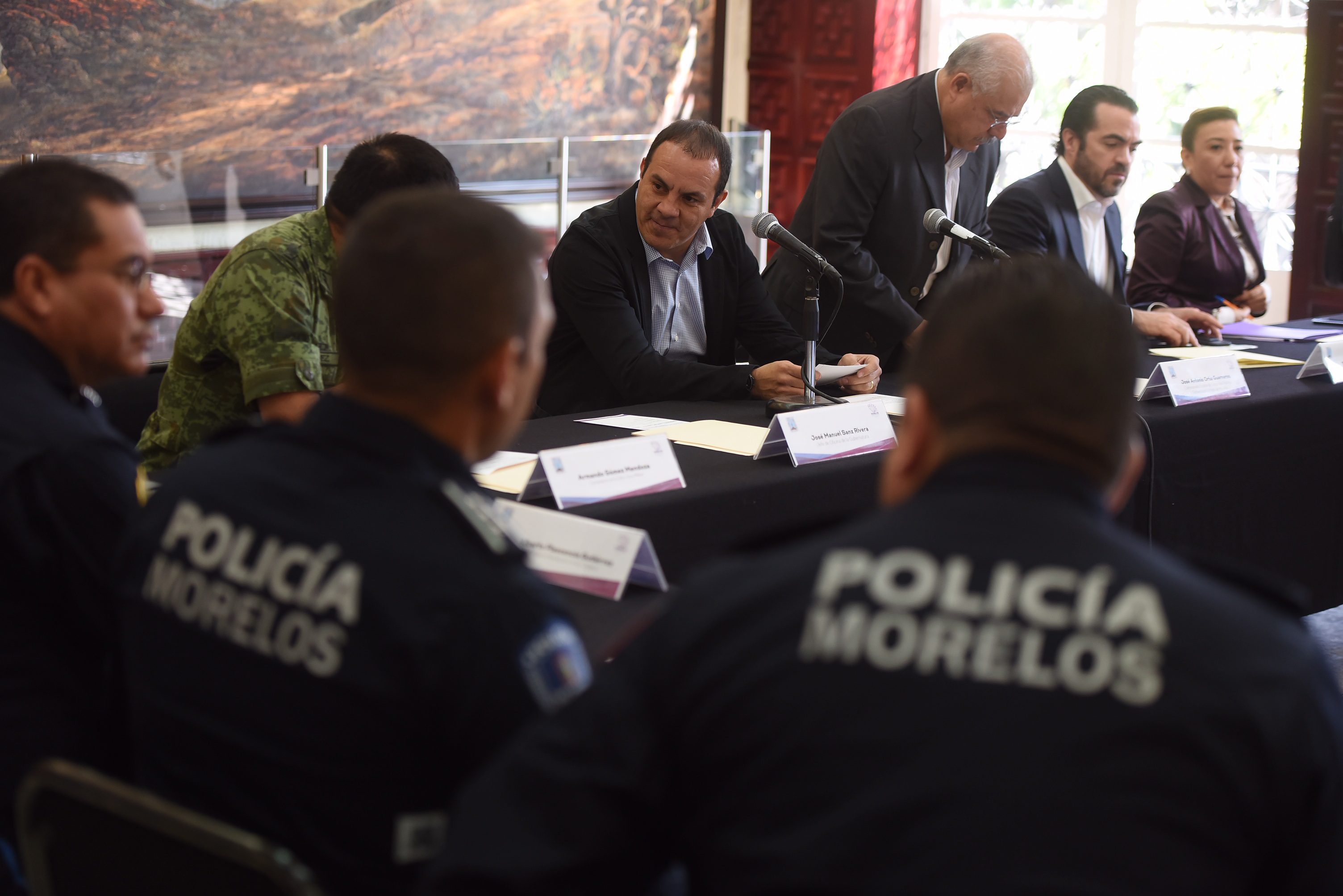 Se reúne Cuauhtémoc Blanco con gabinete de seguridad