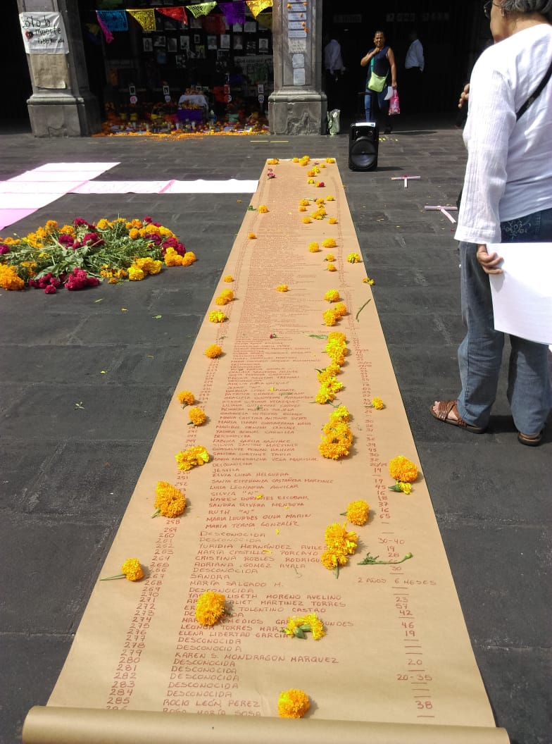 Dedican ofrenda a mujeres víctimas de feminicidio