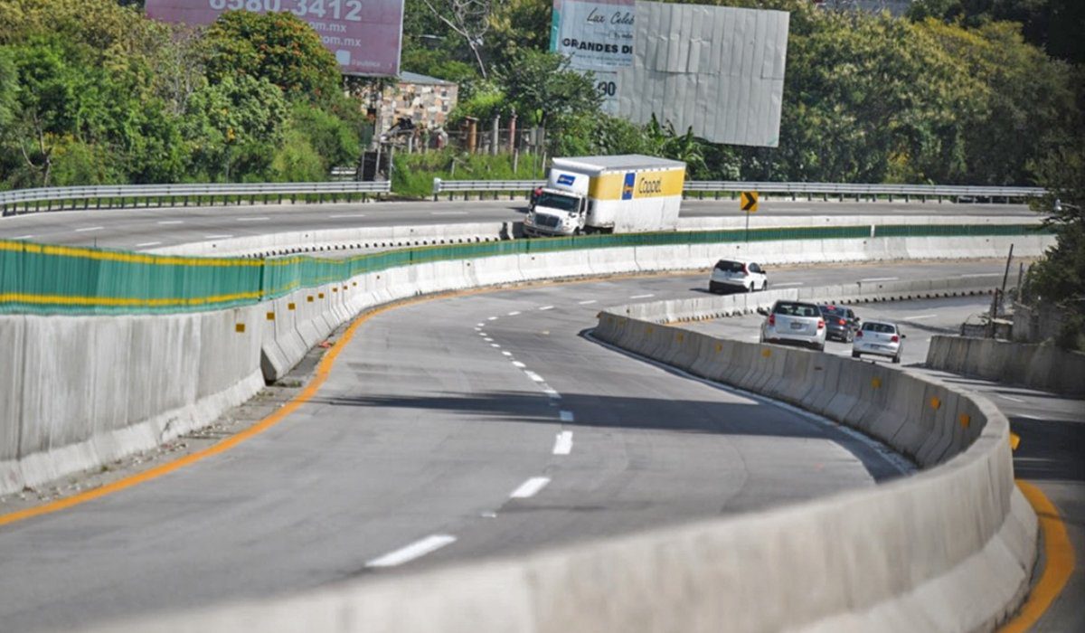 Quitarán barreras de concreto que separan carriles del Paso Exprés