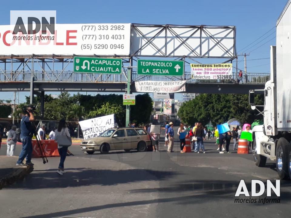 Bloquean Plan de Ayala, denuncian el despojo de un cancha