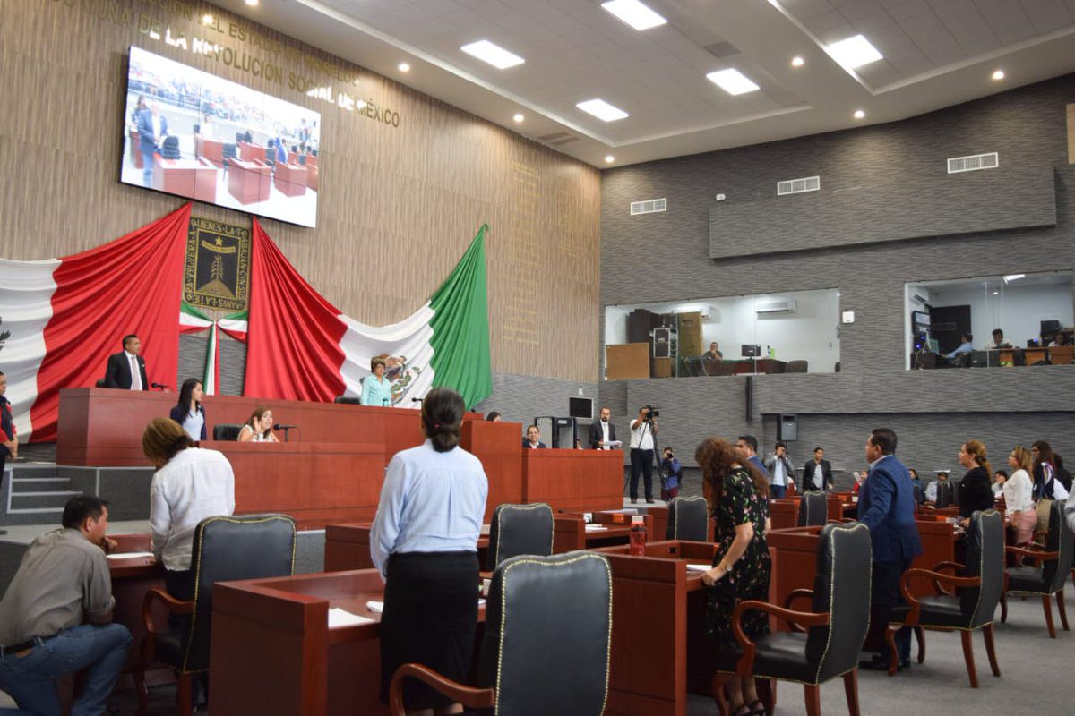 Diputados no quieren remover a fiscales que no cumplen con requisitos de confianza