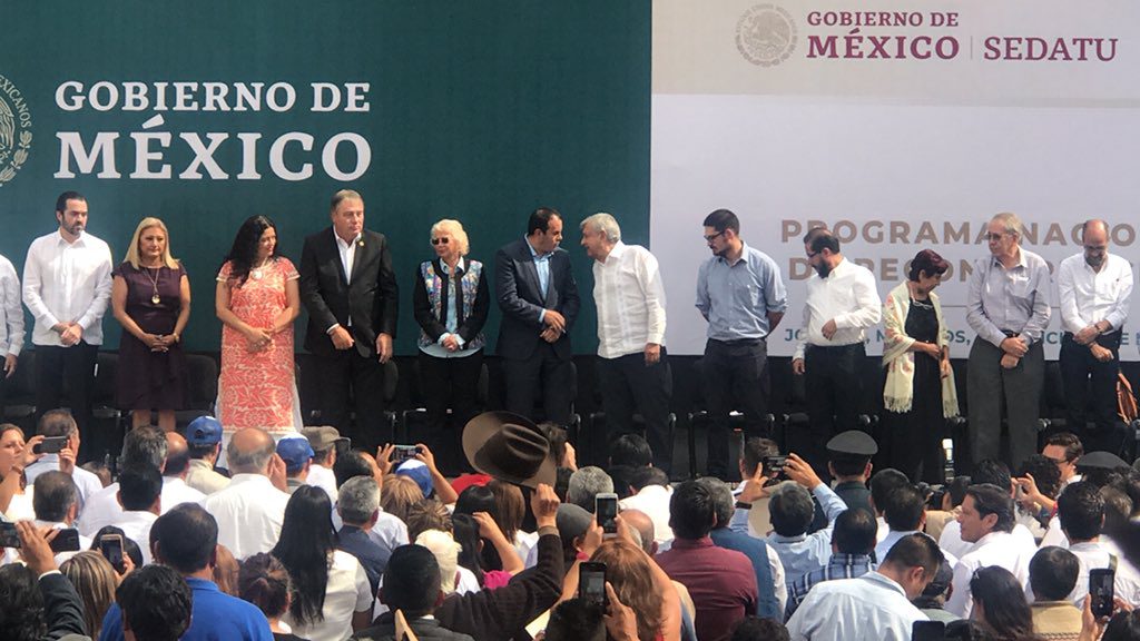 AMLO anuncia 4 mil acciones de vivienda para Morelos