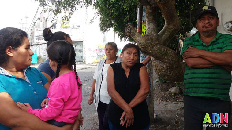 Vecinos de Av Progreso de Cuautla exigen topes en cruce de calles