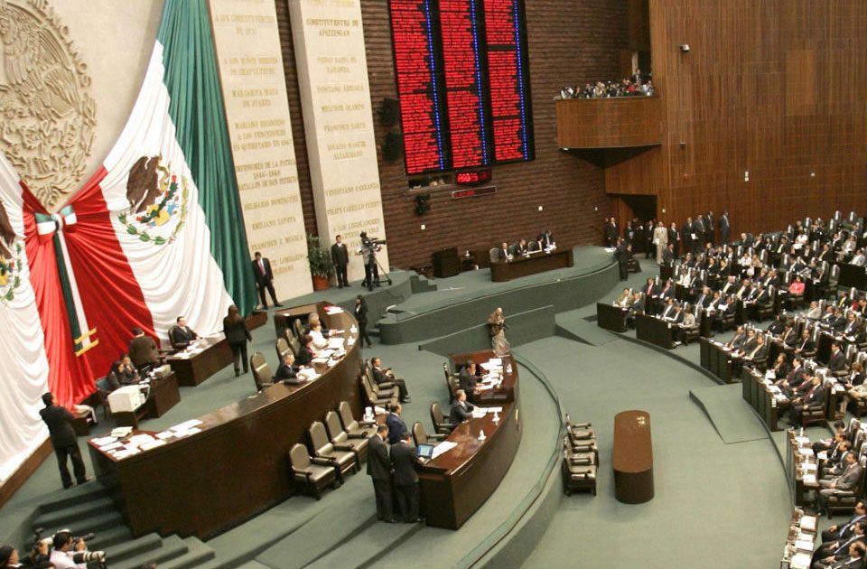 Diputados recibirán jugoso aguinaldo y sin impuestos