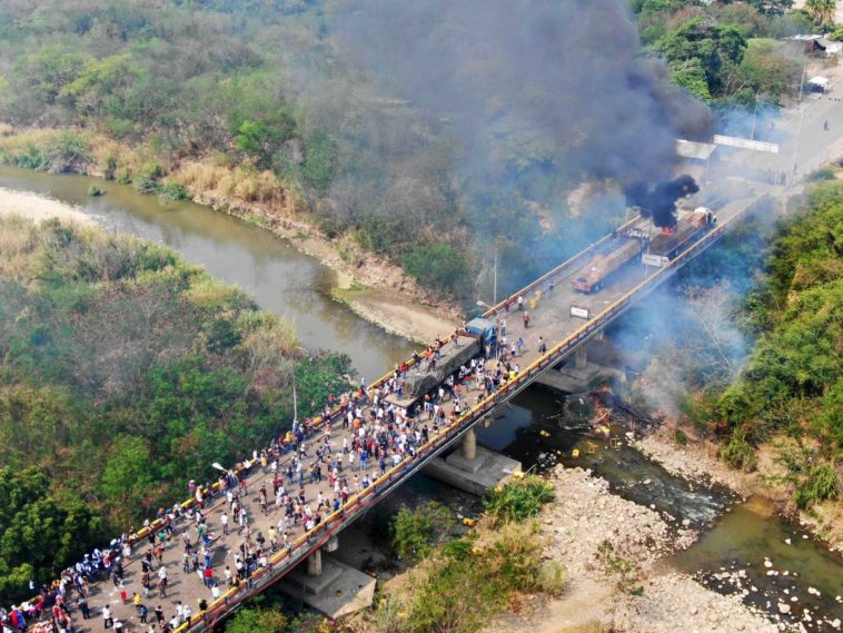 ayuda humanitaria