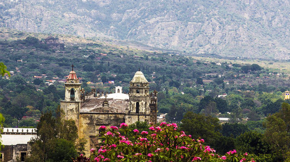 Reconocen a Tepoztlán segundo destino más romátino