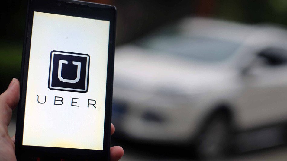 Conductor de Uber balea a mujer por resistirse a violación