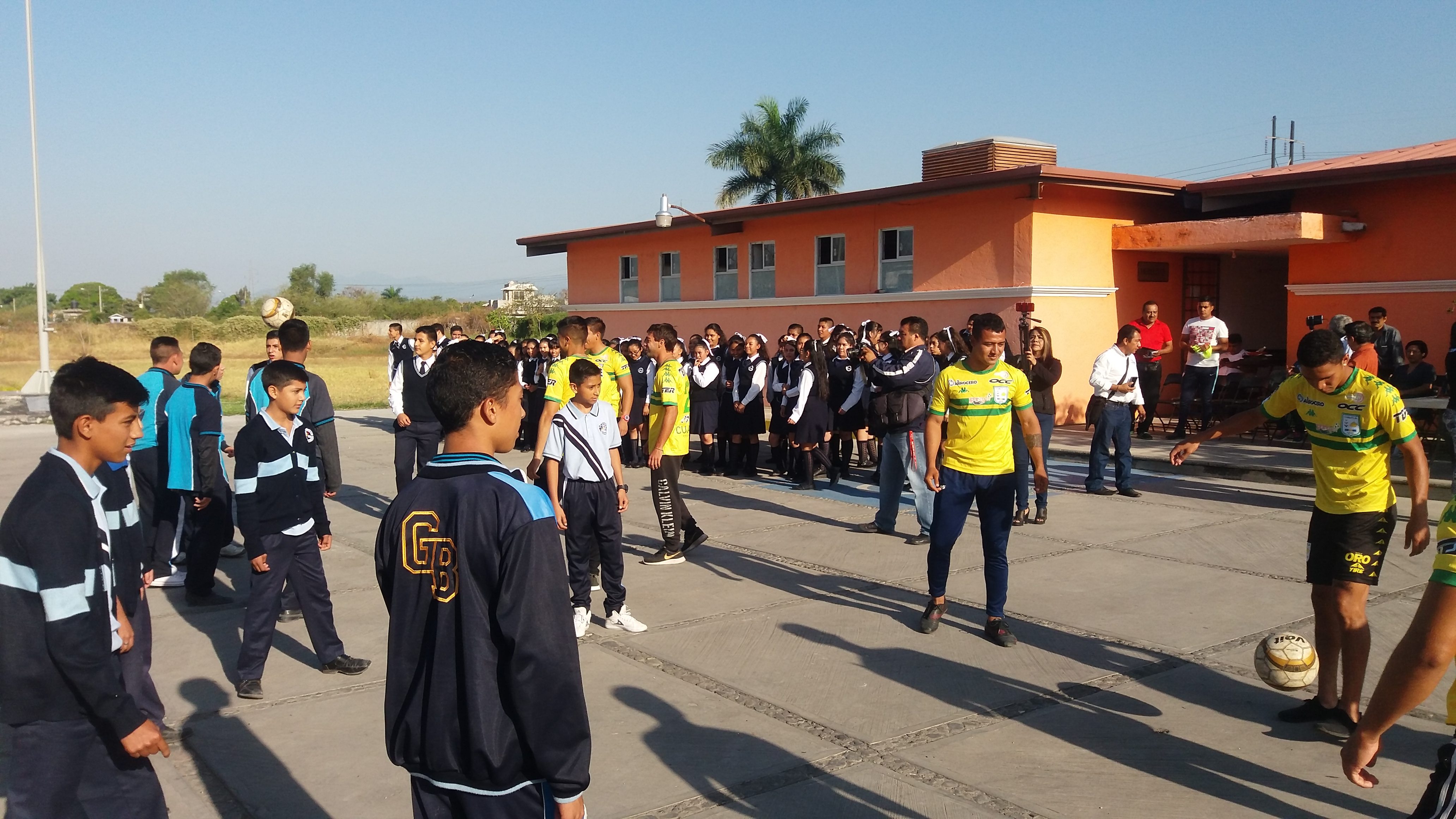 Promueven el deporte en escuelas de Cuautla