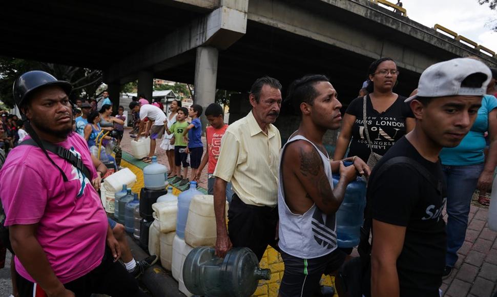 VIDEO: Venezuela en emergencia por APAGÓN