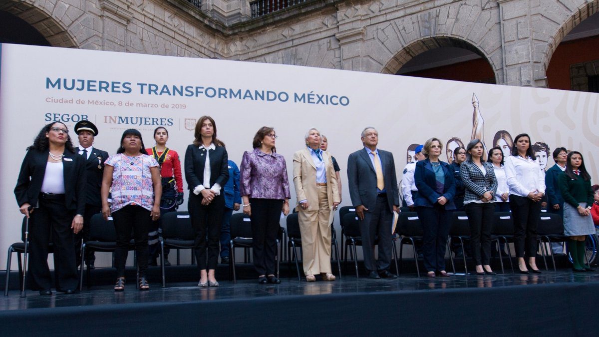 AMLO propone consulta sobre el ABORTO, mujeres lo rechazan