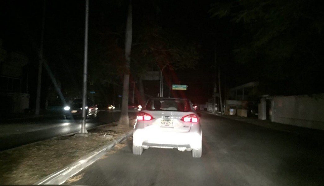 Reportan mega apagón en la península de Yucatán