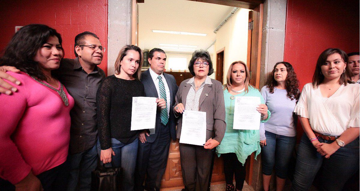 Entregan diputados Paquete Económico 2019 a gobierno del estado
