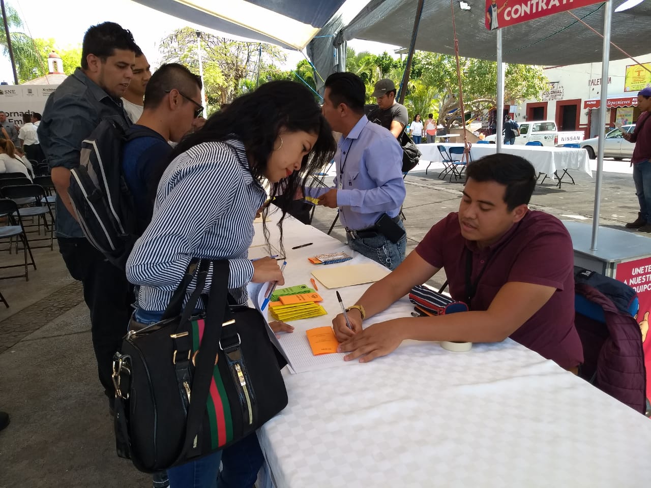 Ofrecen vacantes de trabajo en Xochitepec