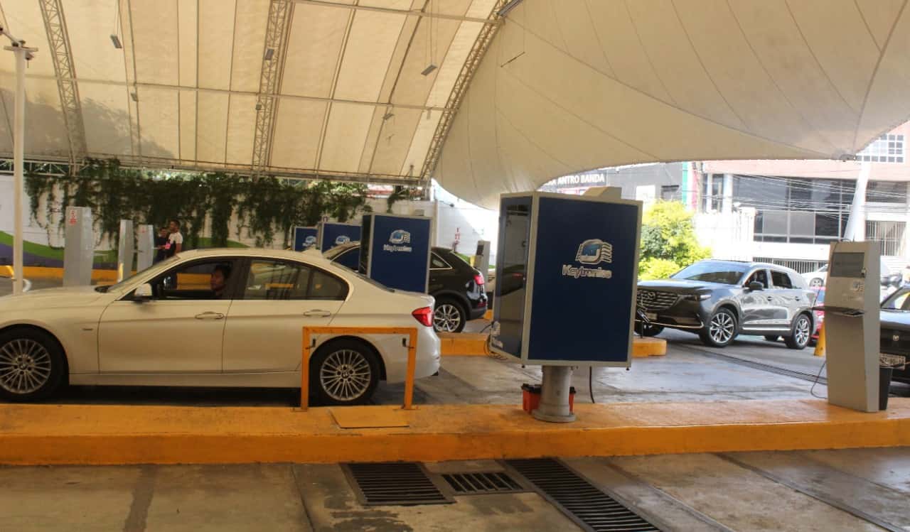 Autos con engomado ROSA tienen hasta abril para verificar