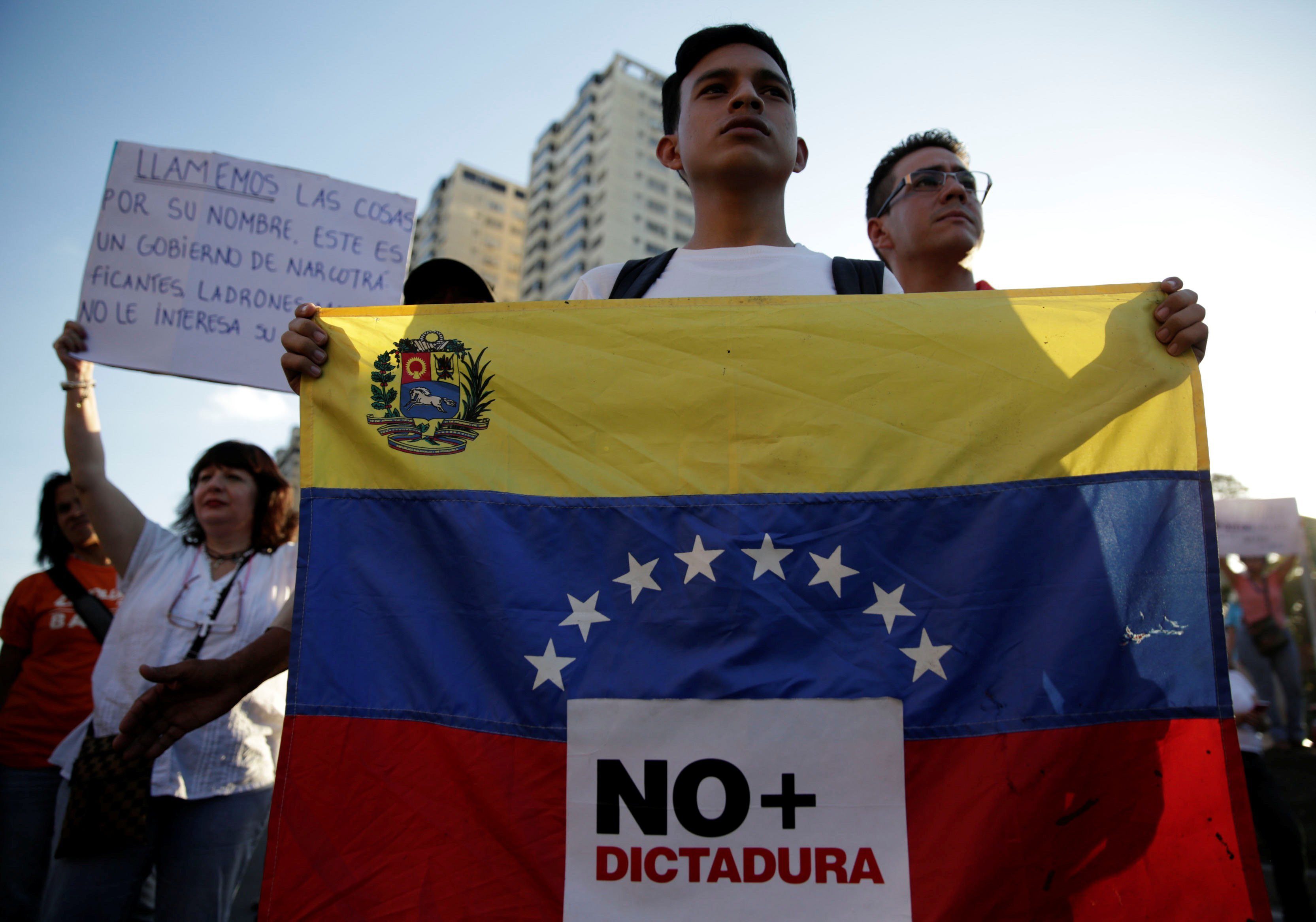 Gobierno de Venezuela denuncia golpe de estado