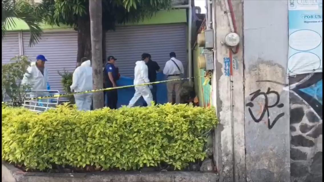 Atacan con arma blanca a indigente en Cuautla