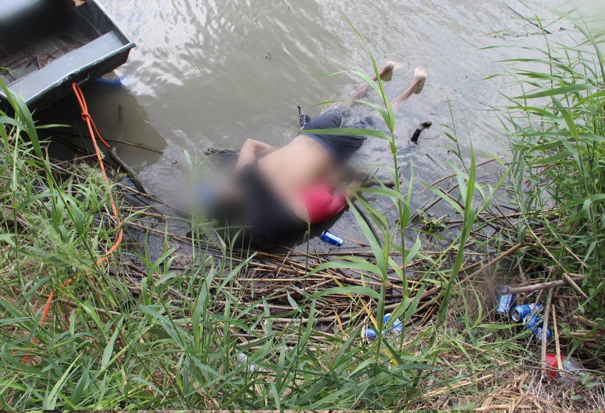 Indigna muerte de salvadoreño con su bebé en Río Bravo