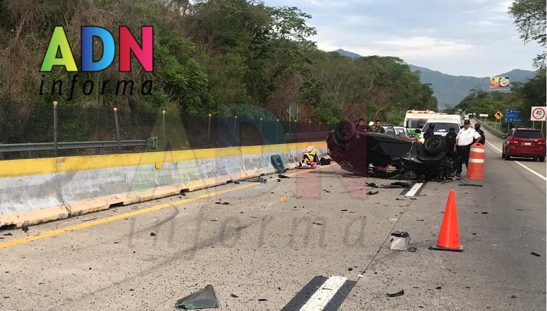 Jóvenes iban a Acapulco a buscar diversión y murieron en el camino