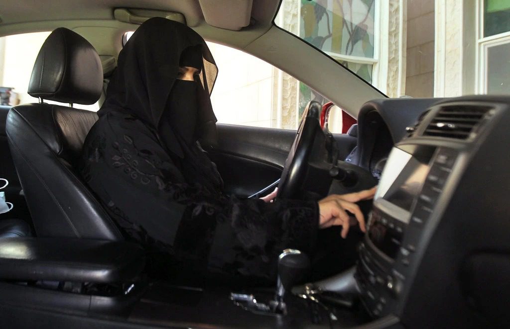 Arabia Saudita aprueba que mujeres viajen sin la aprobación de un hombre