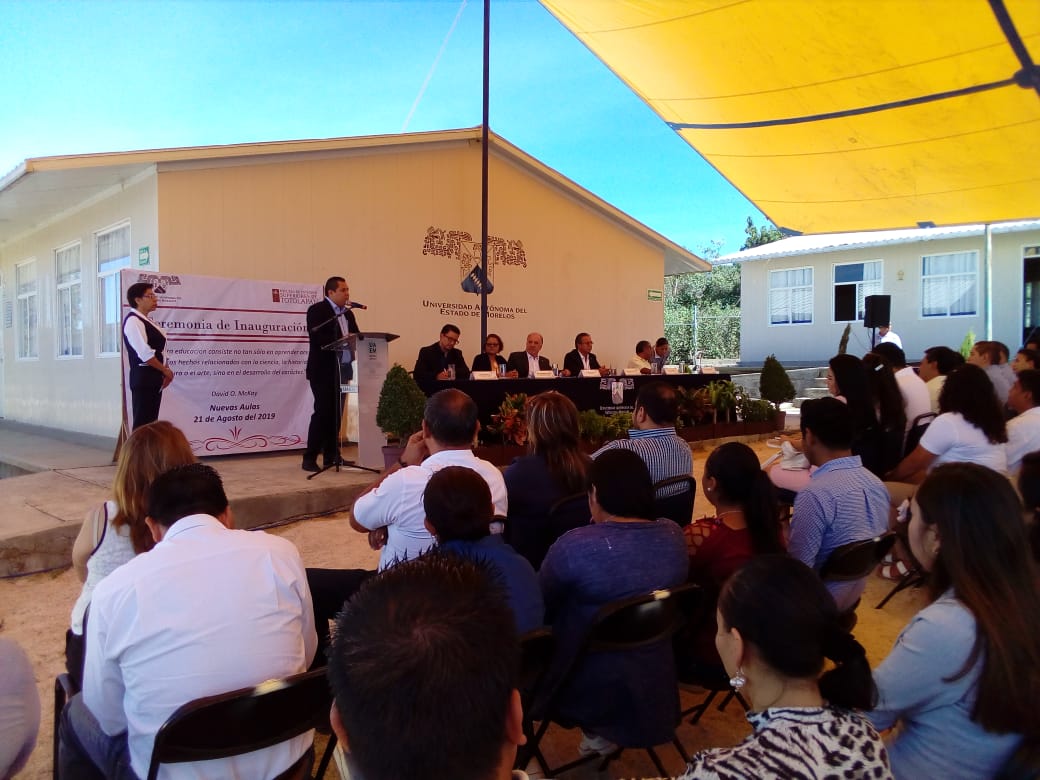 Instalan aulas móviles en escuela de la UAEM en Totolapan