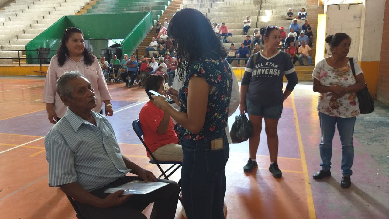 Cuautla ofrece operación de carataras a bajo costo