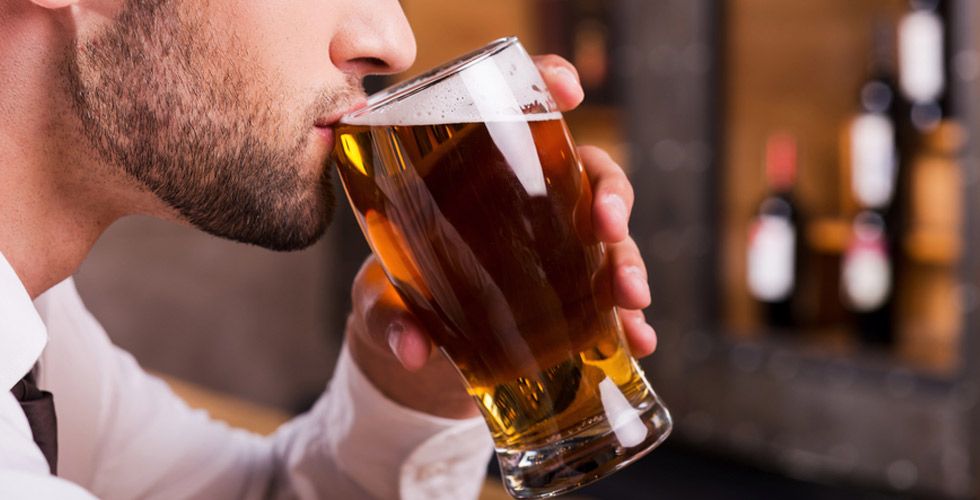 Alcohol sólo para mayores de 21 años propone el nuevo titular de Conadic