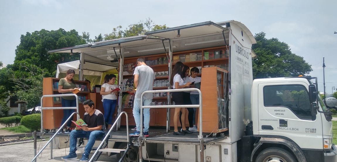 Visitia ‘Librobús’ la Estación del Ferrocarril de Cuautla