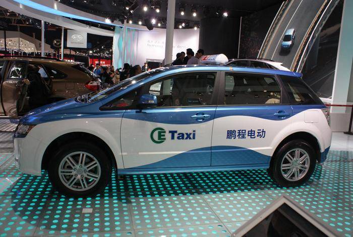 China estrenará 20 mil taxis eléctricos en 2020