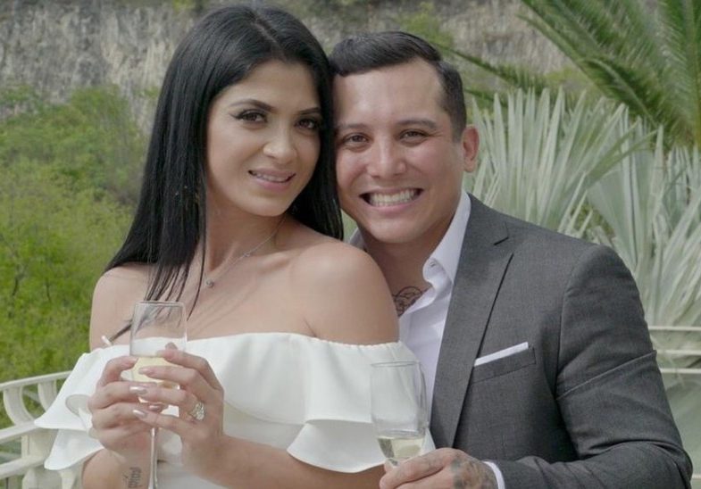 Esposa de Edwin Luna ‘hace el oso’ en redes sociales