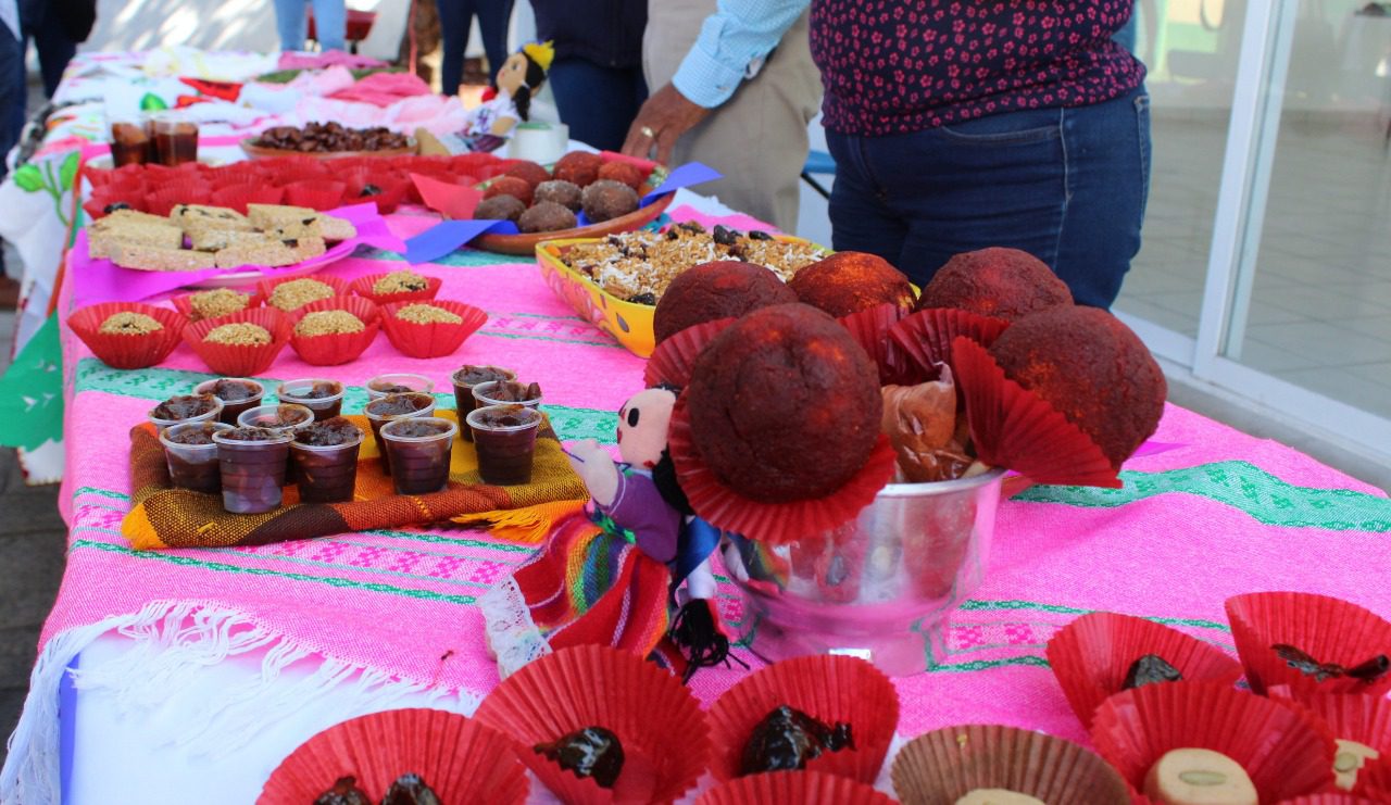 Concluyen curso de producción de Dulces Típicos en Yecapixtla