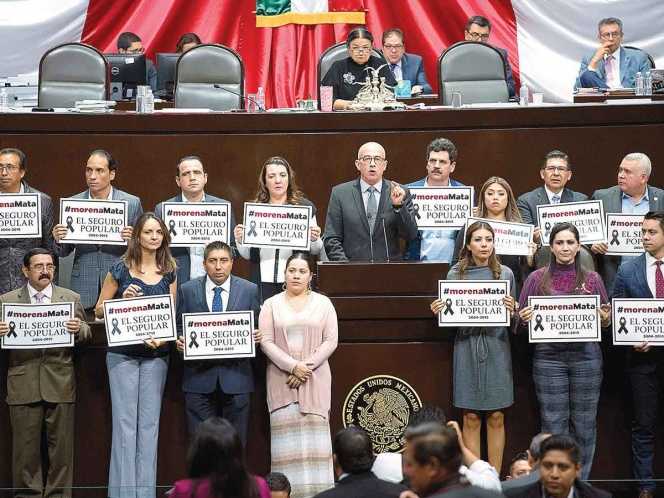 Diputados aprueban la desaparición del Seguro Popular
