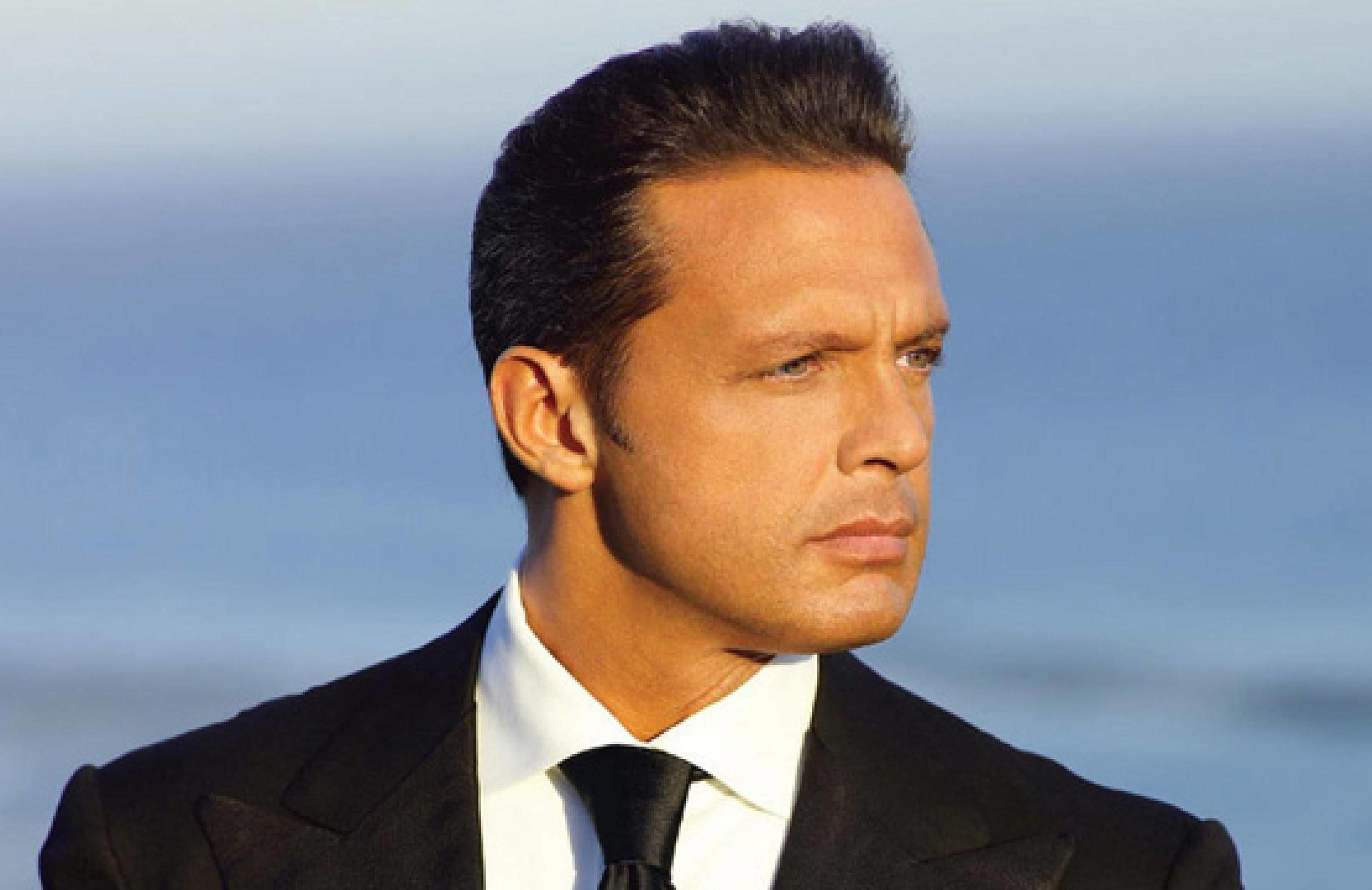 Harán nuevo libro sobre la vida de Luis Miguel