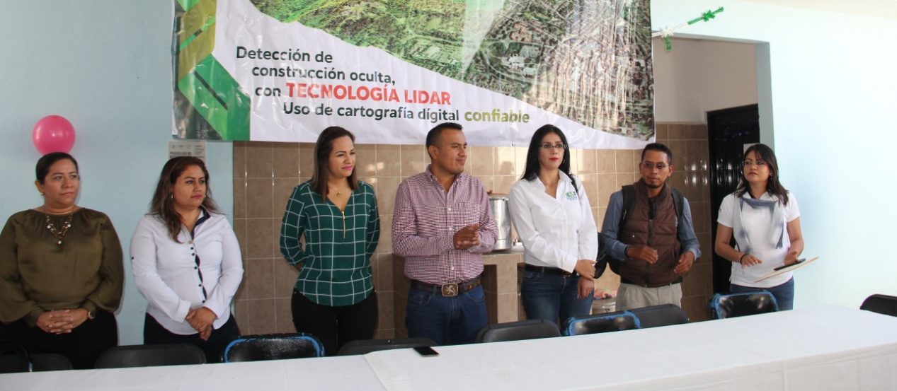 Reconocen a Ayala por usar tecnología en trámites