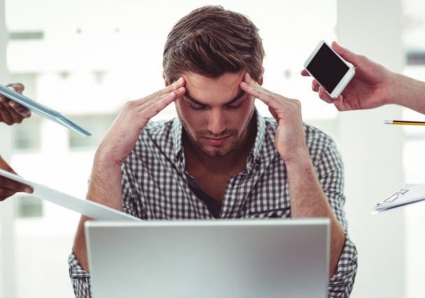 Multarán a empresas con 20 mil pesos por no cuidar estrés de empleados