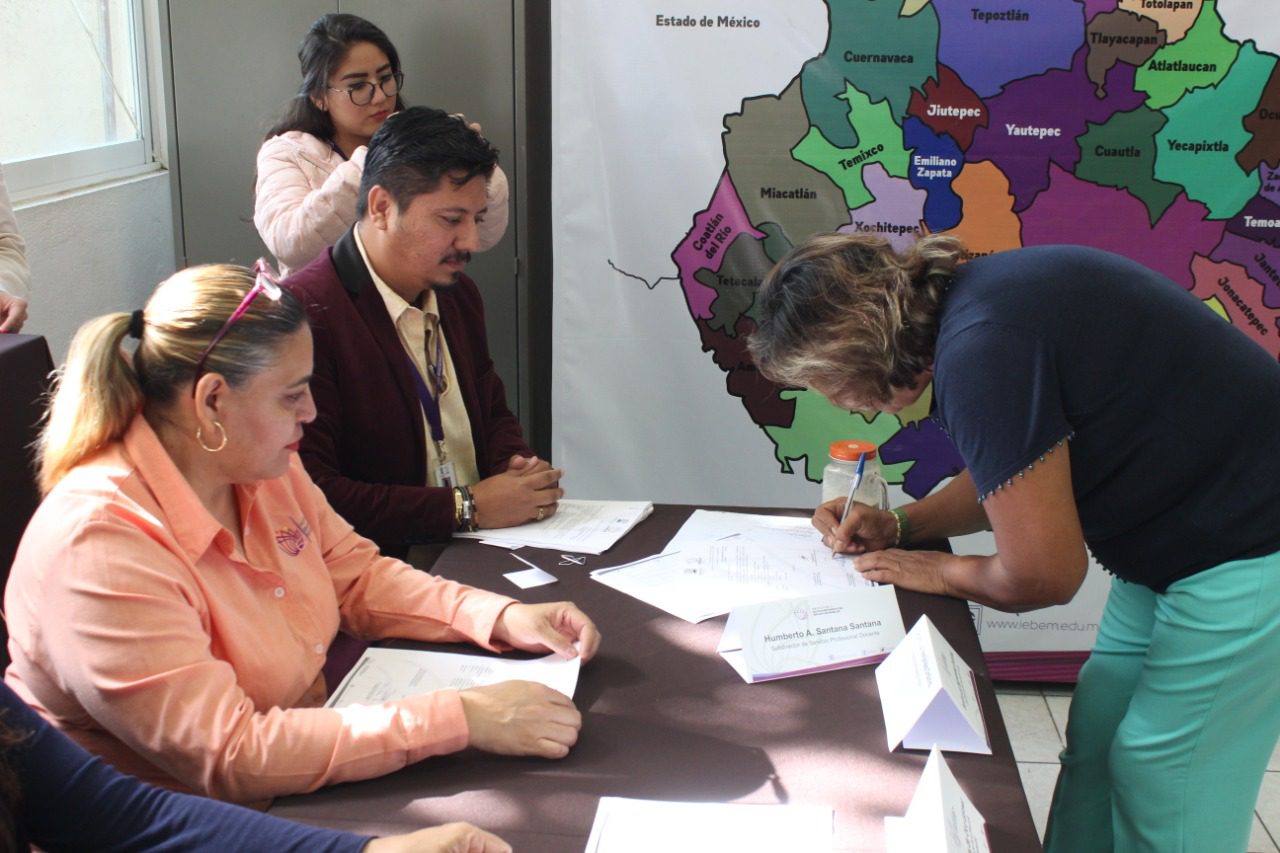 IEBEM asigna plazas y promociones docentes