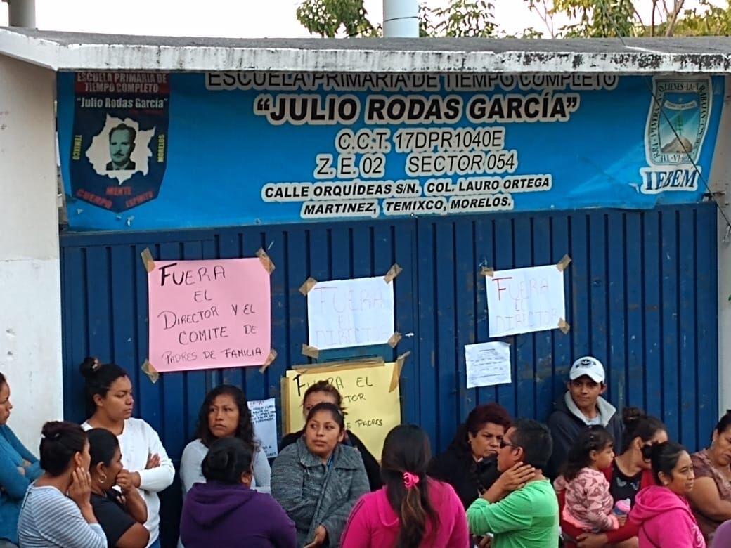 Analizarán el despido de director de primaria de Temixco