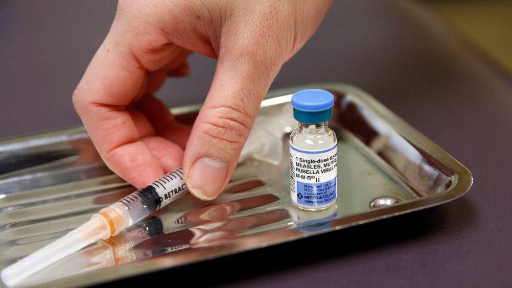 Muere bebé tras recibir vacuna, cuatro más están hospitalizados