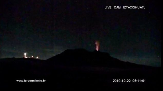 Captan extraña explosión del Iztaccíhuatl (VIDEO)
