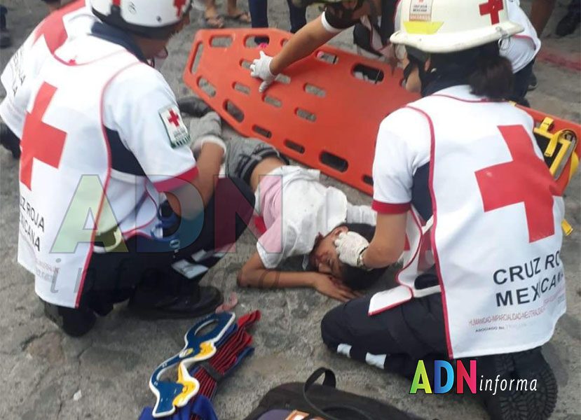 Portón de escuela cae sobre la cabeza de un alumno en Cuernavaca