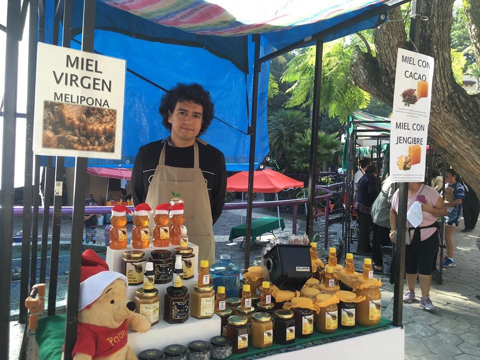 Personas aprovecharon BUEN FIN en el Mercado Verde