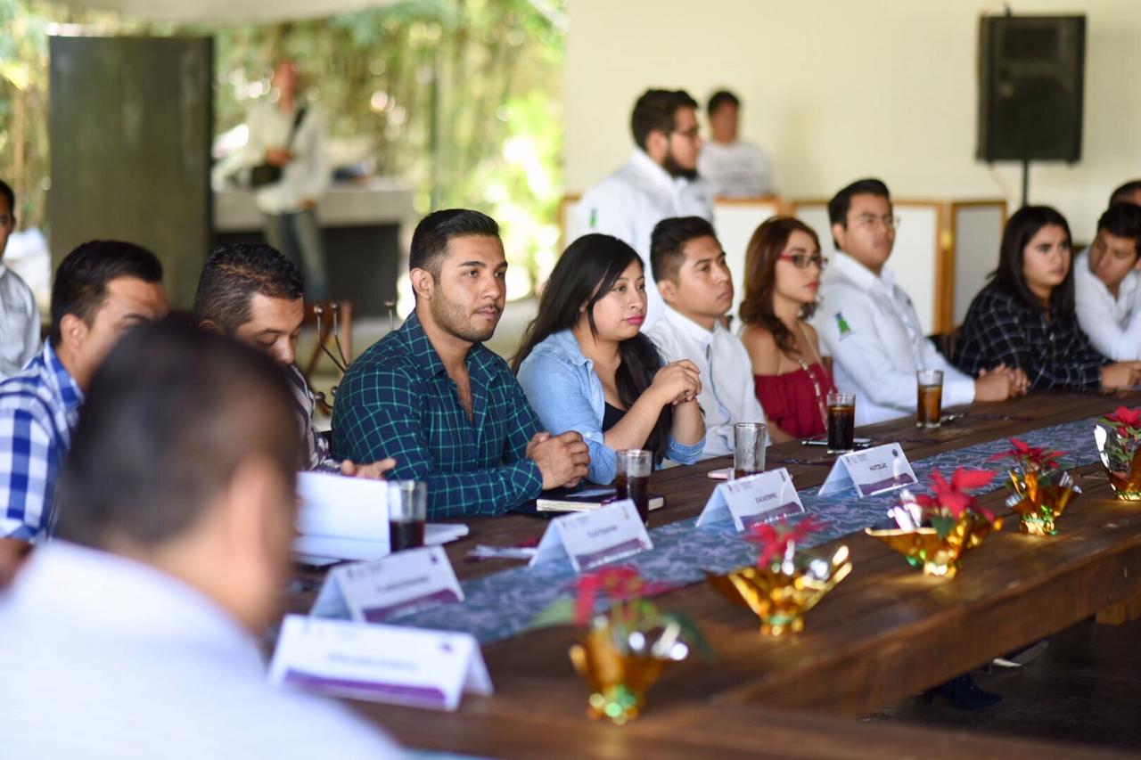 Se comprometen a trabajar por JÓVENES en todo los municipios