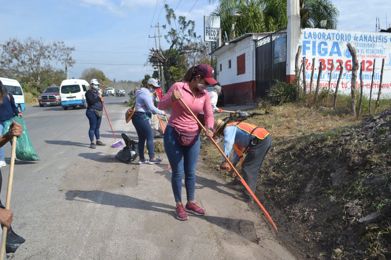 Realizan jornada de limpieza en vías principales de Ayala