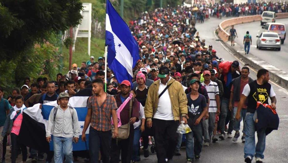 México niega acceso a Caravana Migrante y ROMPEN el cerco