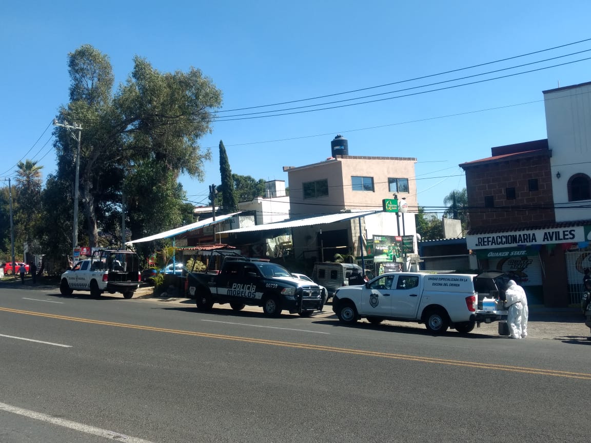Sujetos hieren de 4 balazos a mecánico en Cuernavaca