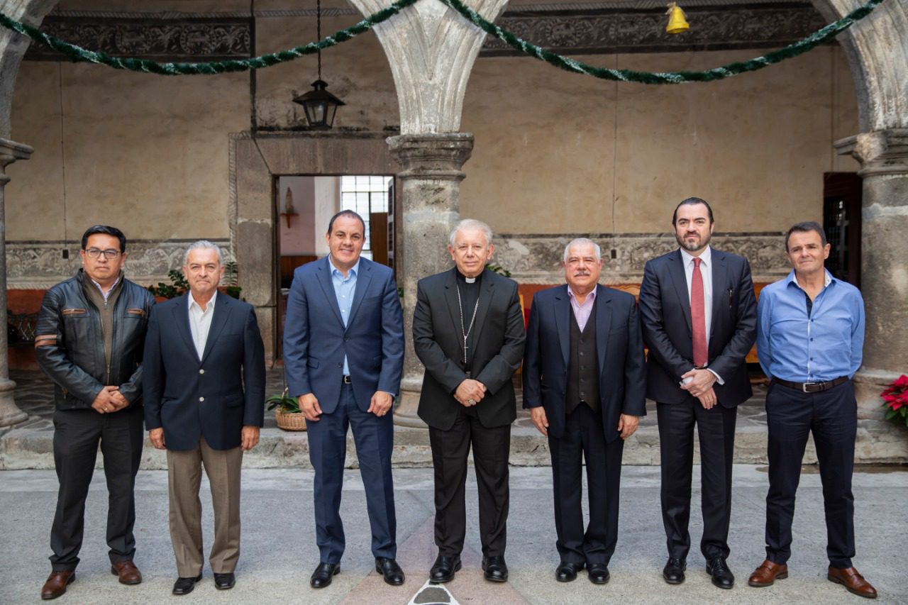 Cuauhtémoc Blanco se une al Obispo de Morelos para trabajar por la paz