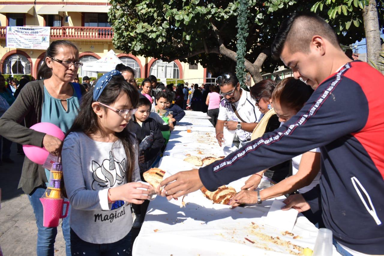 Reyes Magos entregan juguetes a la niñez de Jiutepec
