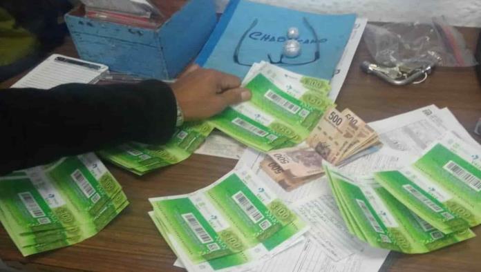Hombre regresa cartera con más de 10 mil pesos en Metro de CDMX